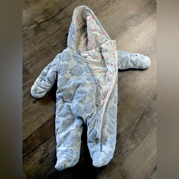 Baby snowsuit - Picture 1 of 2